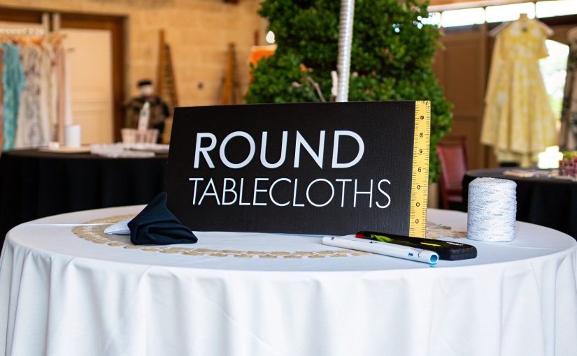 The Essential Guide to Tablecloths for Round Tables
